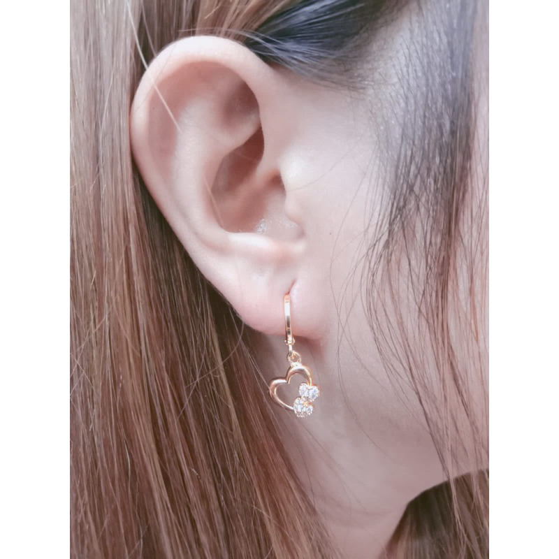 TIARA// anting wanita //anting gantung//anting permata //perhiasan//anting//