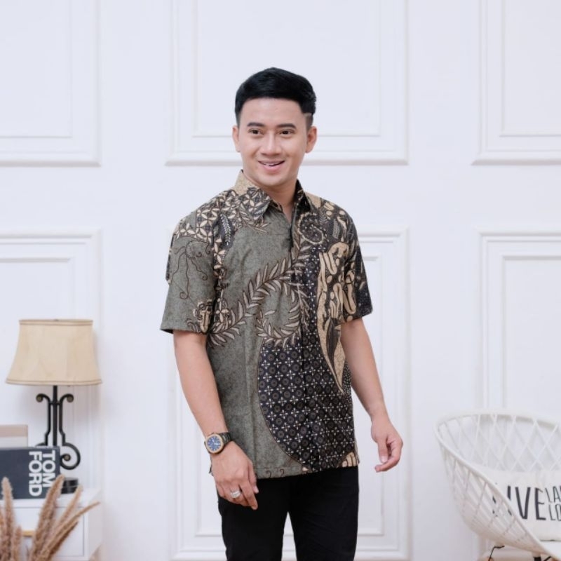 BATIK PRIA LENGAN PENDEK MOTIF MODERN PREMIUM