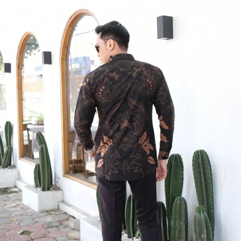 Kemeja Batik Pria SLIMFIT Lengan Panjang Lapis Furing Katun Halus Sragenan MAHKOTA SOGAN