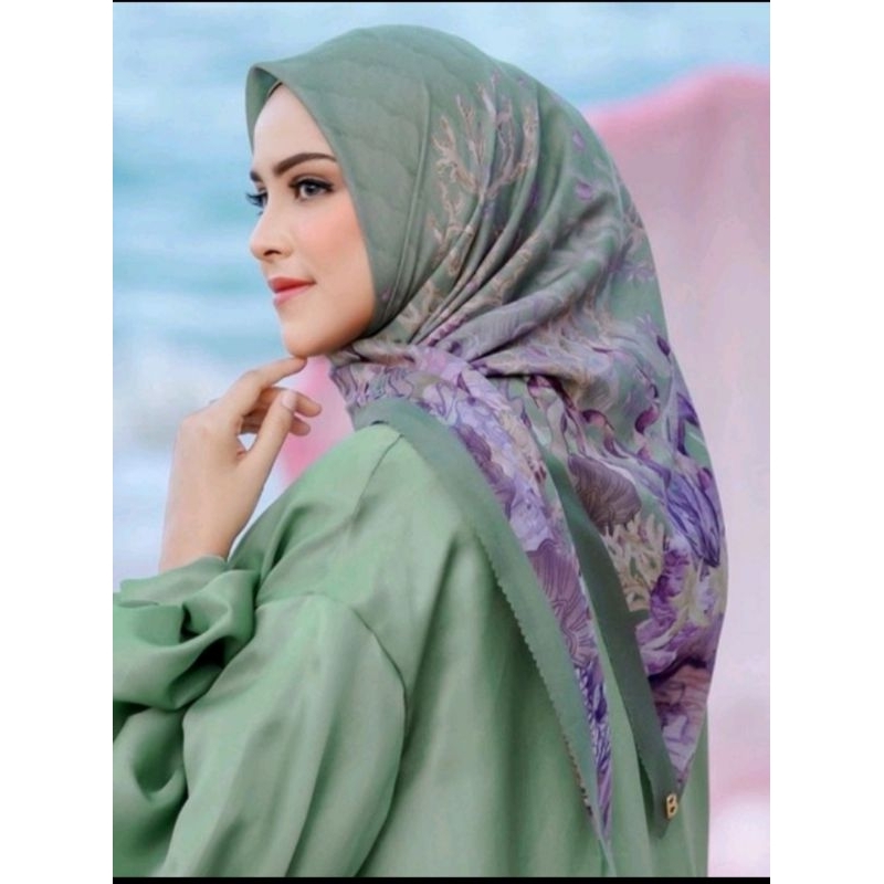 Preloved Mermaid Seaweed Buttonscarves