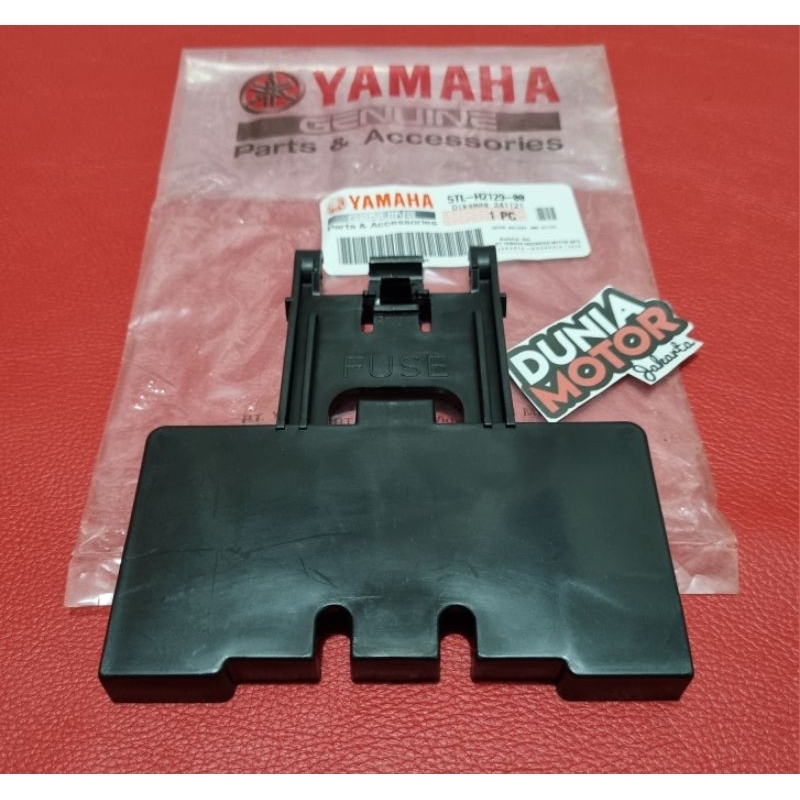 Tutup aki mio original yamaha plastik atas aki mio penutup aki mio