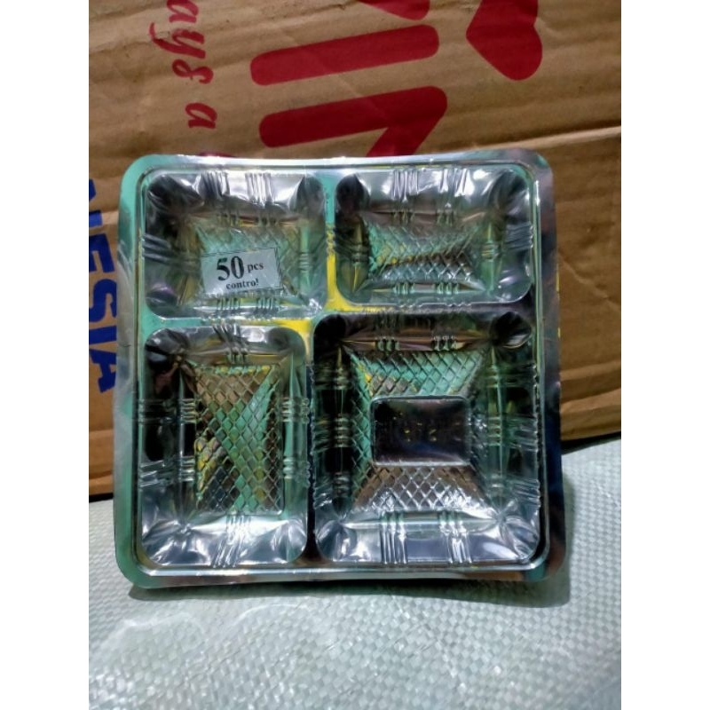 

Mika Kotak/Persegi / Mika Kardus / 4 Sekat isi 50Pcs
