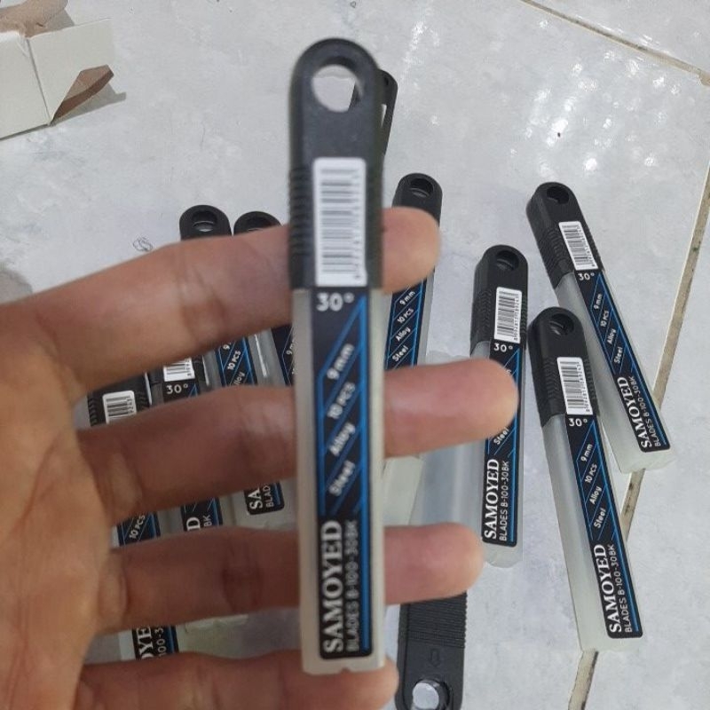 

Isi cutter SAMOYED Black Steel 30 derajat.