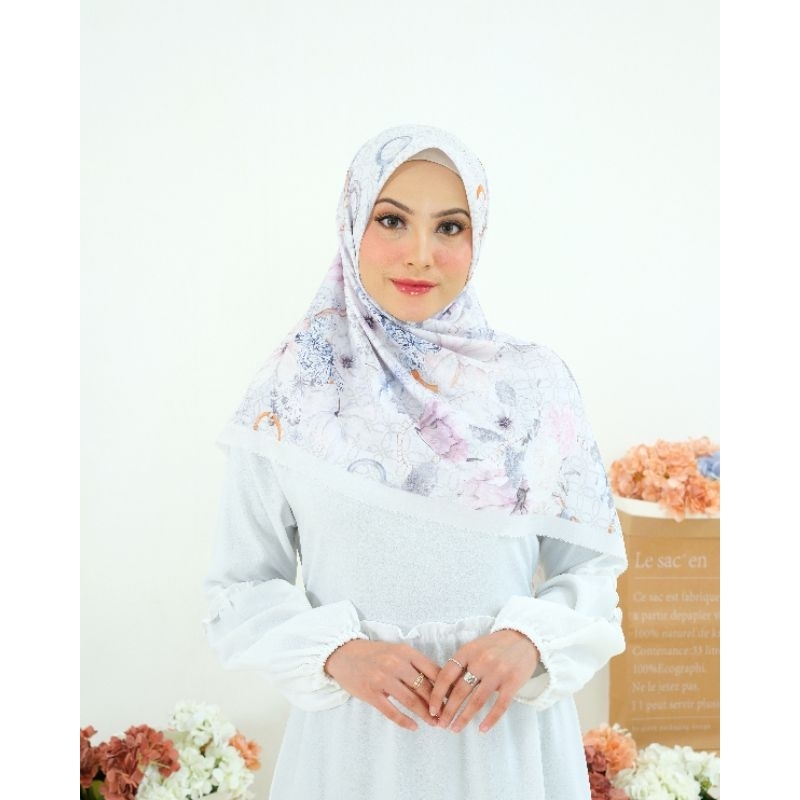 Hijab Segi Empat Aquline Luna Series