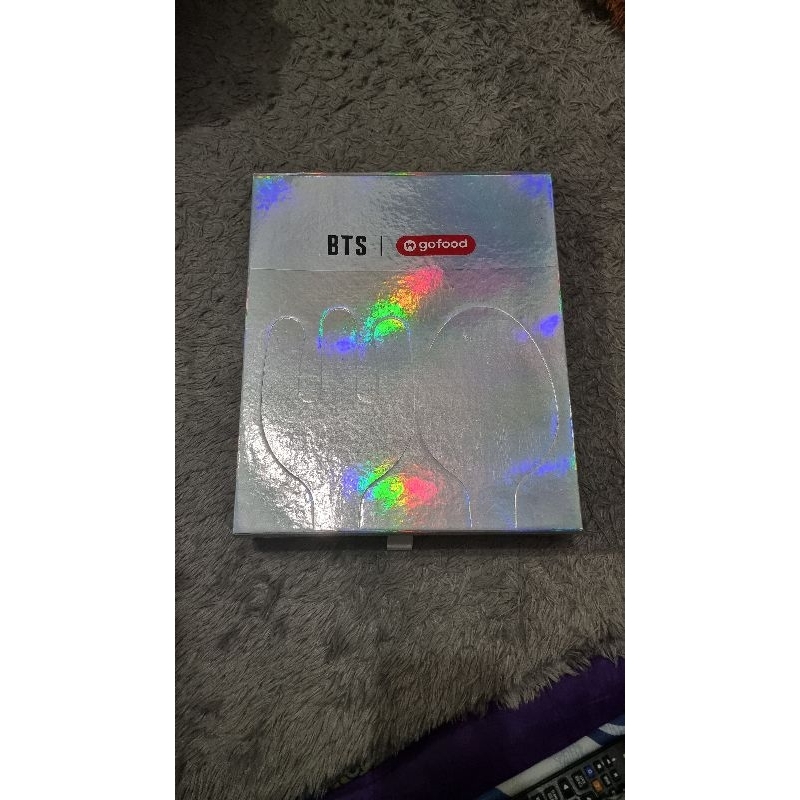 Merchandise BTS x Gojek Ekslusive