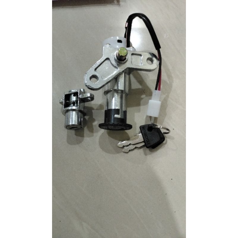 kunci kontak set motor jupiter z