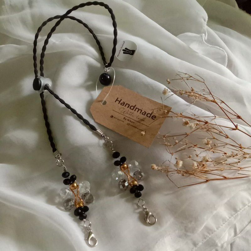 Konektor Masker 2in1 Kalung Masker Kristal Hitam