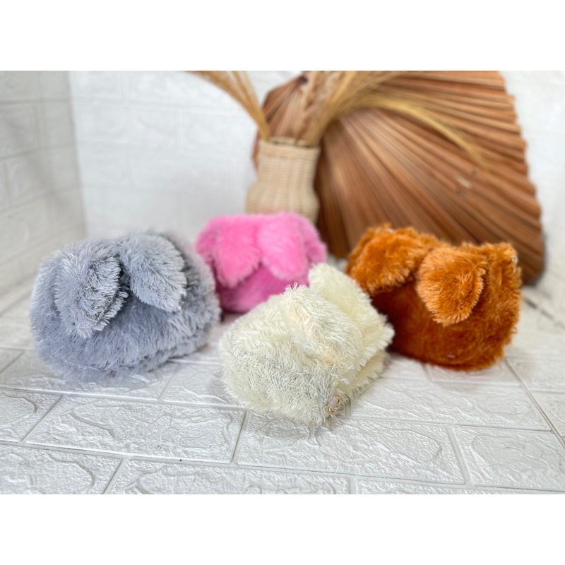 bunny bag, tas boneka kelinci, tas boneka, tas selempang boneka, tas bulu, tas lucu, tas manik, tas 