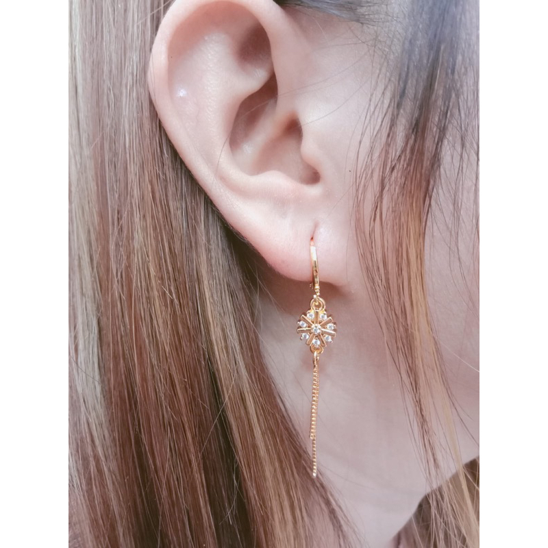 anting wanita //anting gantung permata //perhiasan //anting