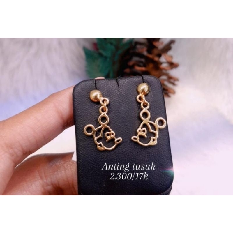 Anting emas 75 kerangka mickey