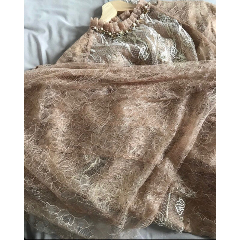 Klambi Atelier - Eliza brokade gold (Preloved)