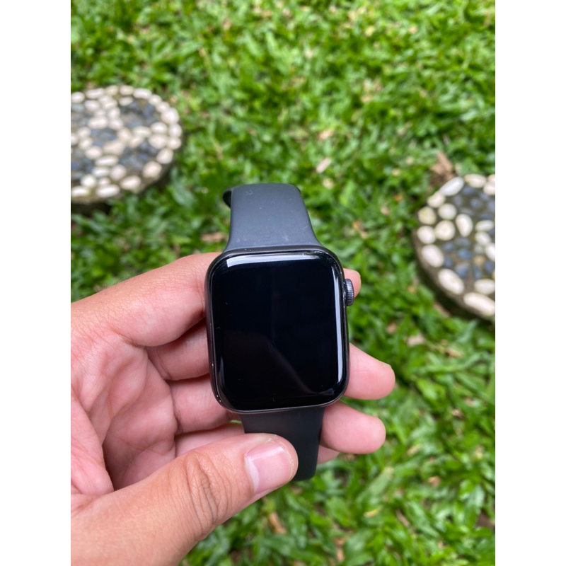 Preloved Apple Watch Series 5 44mm Space Gray Original IBOX