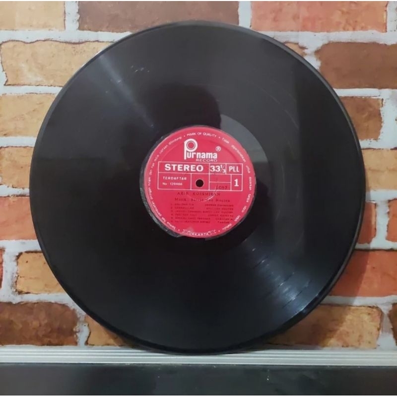 Vinyl Piringan Hitam 12 inch Arie Koesmiran-Aku Dan Dia