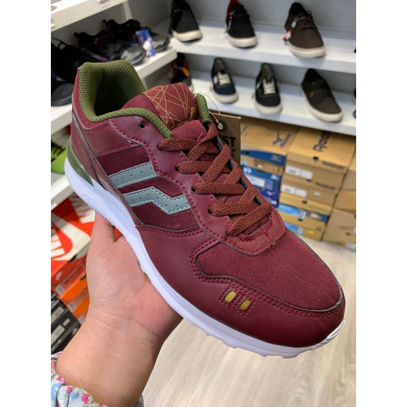 SEPATU PIERO JOGGER BURGUNDY WINE