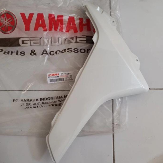 MOLE SIDE SAYAP BAWAH KIRI NMAX ASLI ORI YAMAHA 2DP F171L 00 P1