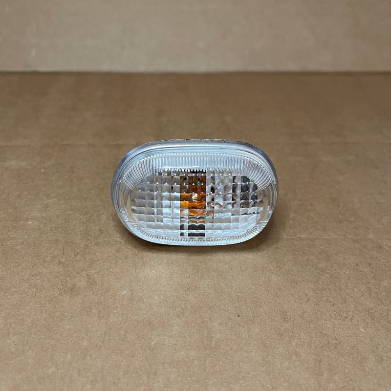 Lampu Fender Putih Daihatsu Ceria Import