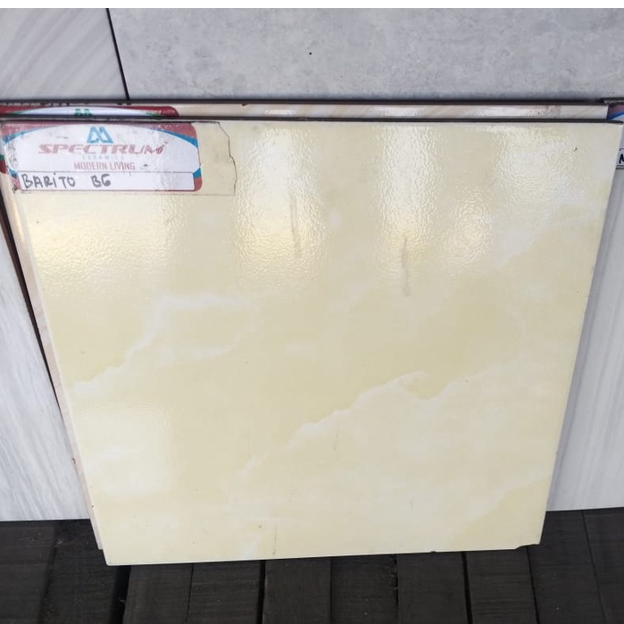 Keramik Spectrum Barito Beige 40x40 - Kilat