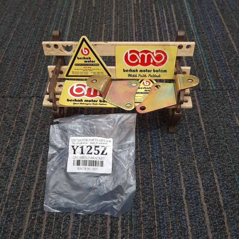 Yamaha 125 Z ZR breket braket sayap dalam bawah leg shield bracket