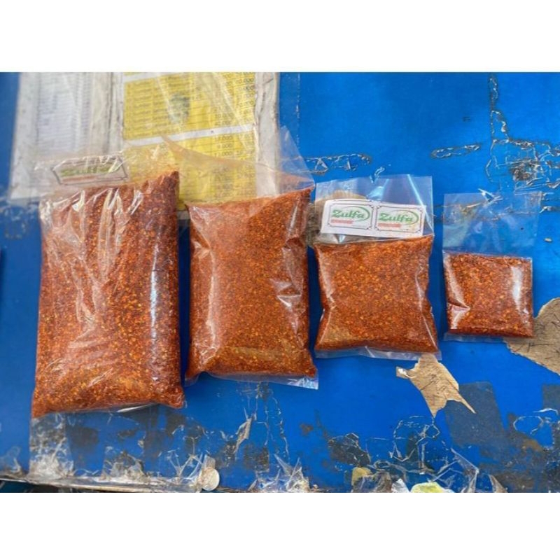 

cabe bubuk kering pedas aroma wangi daun jeruk/cabe kering pedas jeletot asli garut