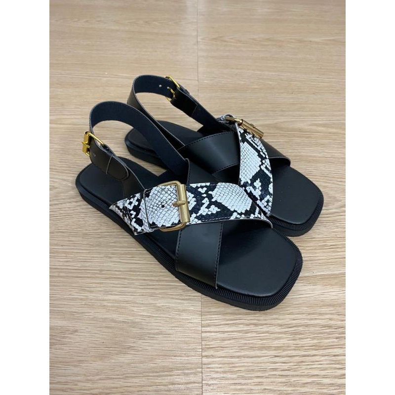 MILKA SANDAL SEPON TALI SILANG