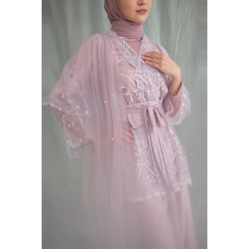 (SEWA KEBAYA WISUDA LAMARAN FULLSET) Ivy by Jaleela.id |*Baca Description Box yuk*