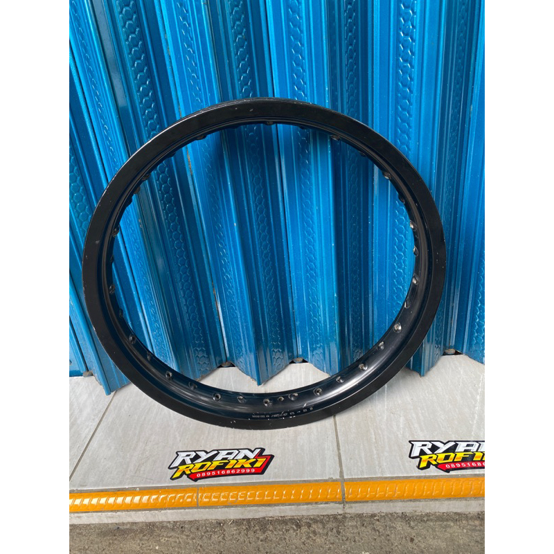 pelah atau velg atau pelek belakang ori crf 150L