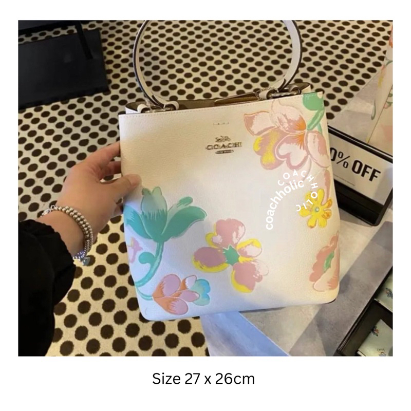 coach town bucket flower