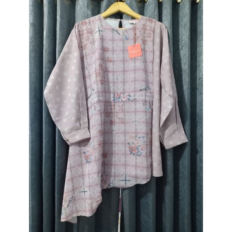 Dadara Top by Ria Miranda new with Tag
