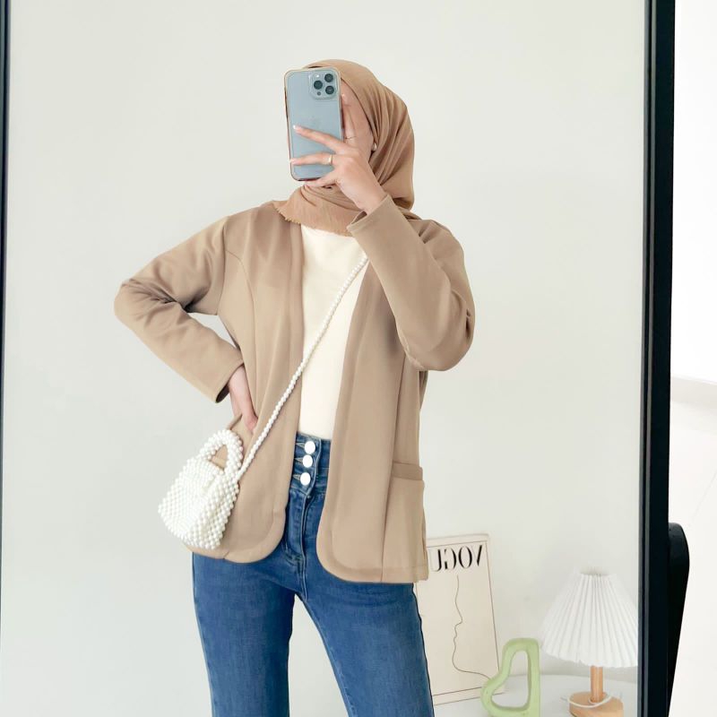 NELA BLAZER