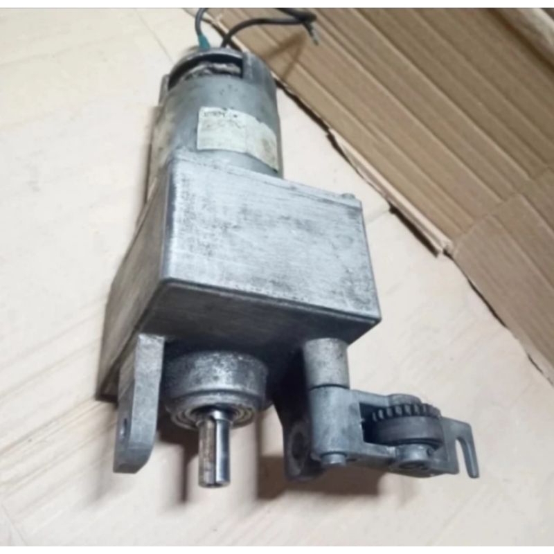 dinamo DC Gearbox Gear 12-42v speed putaran 120rpm -90wat