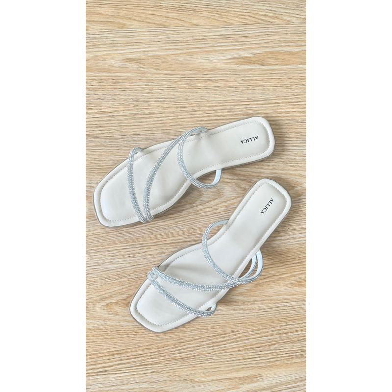 ALLICA DAYANA SANDAL wanita