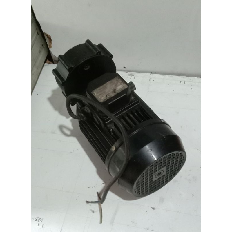 Ac Motor Gearbok 230V 1Phase Ratio 1 : 3 1HP