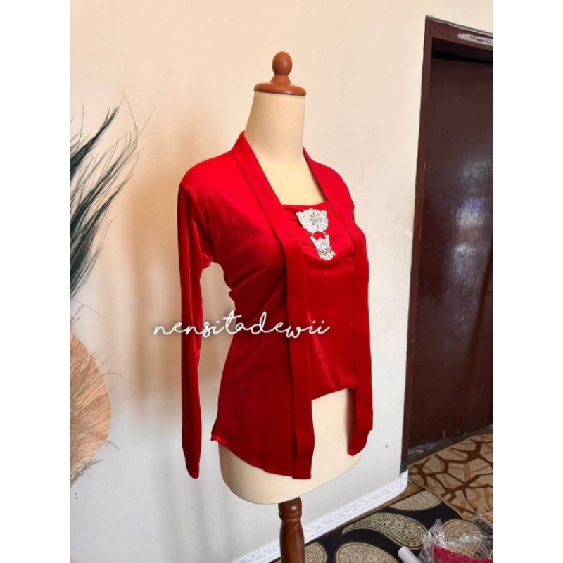 Kebaya Bludru Kutubaru - Warna Merah Cabe