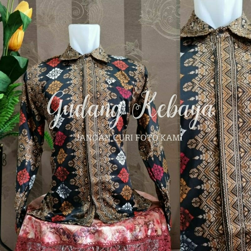 Batik pria lengan panjang/kemeja batik/kemeja batik pria lengan panjang/toraja hitam