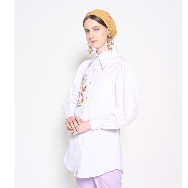 Kemeja Sideline wilo white shirt preloved