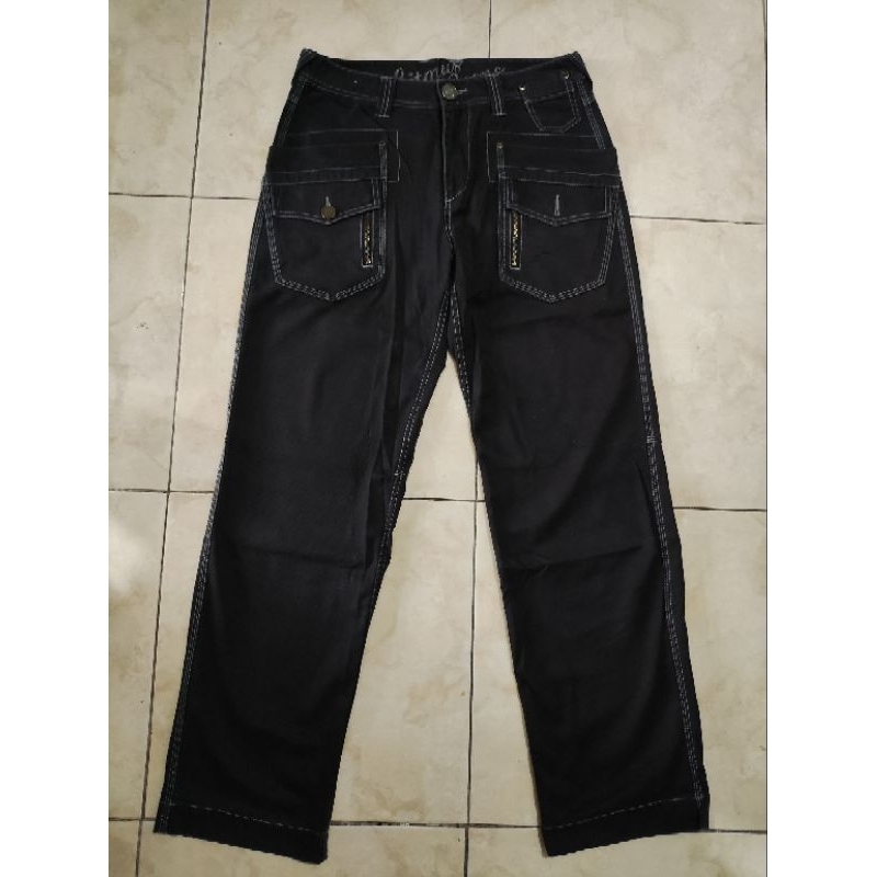 CELANA JEANS LITMUS