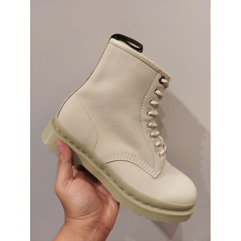 SEPATU DOCMART DR MARTENS 1460 MONO WHITE SIZE 36 - 43 NEW ORIGINAL