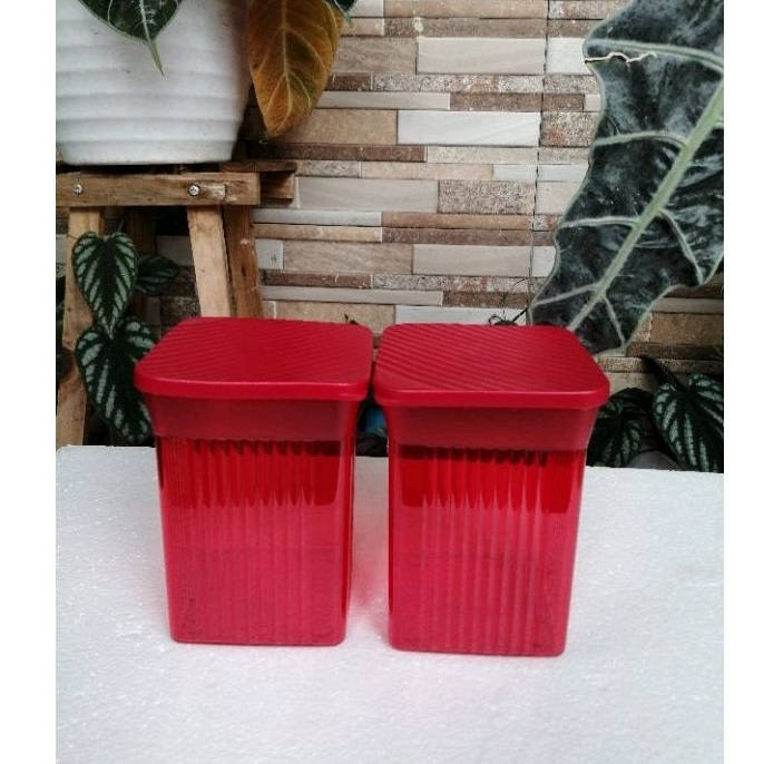 Family mate Square tupperware merah (2)