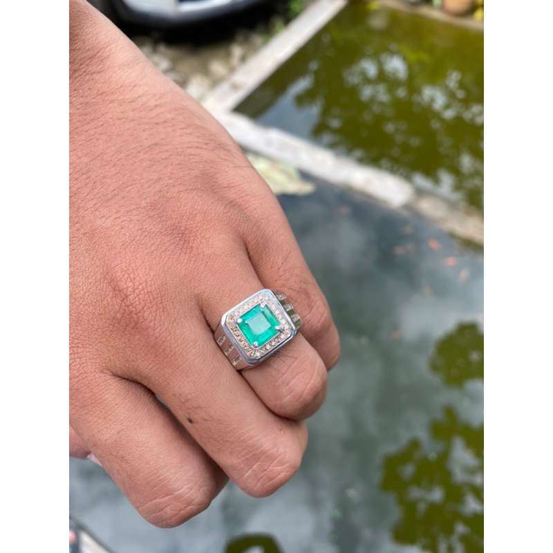 Natural Emerald Beryl / Zamrud Columbia Tabur Berlian beserta memo