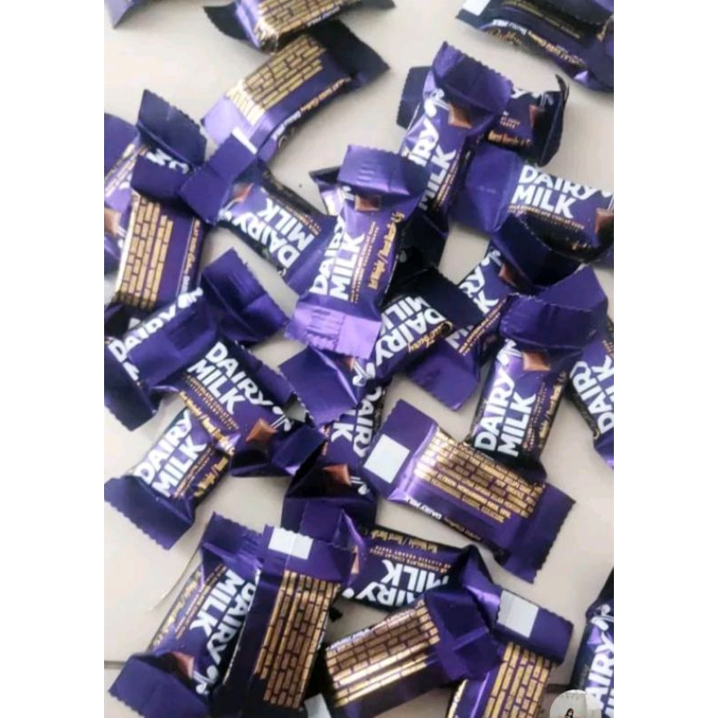 CADBURY Dairy Milk asli Malaysia paket isi 5 dan 10 Expired 2024/YS.OLSHOP2020