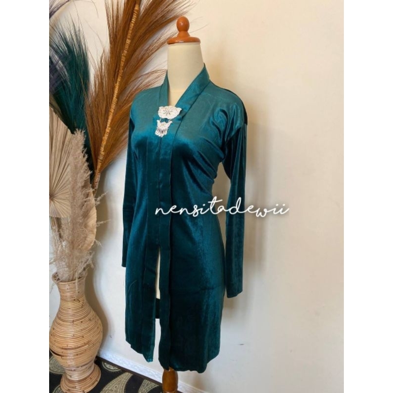 Kebaya Kartini (Leher V), Body Panjang - Warna Hijau Botol