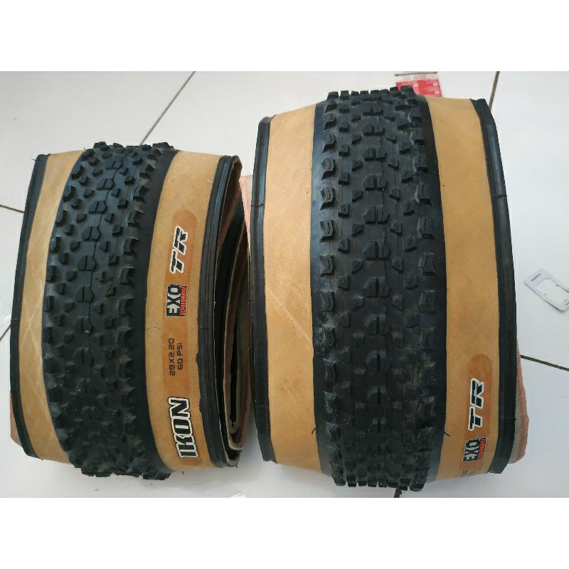 ban  maxxis ikon 29 x 2.20
