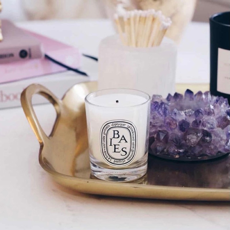 DIPTYQUE SCENTED CANDLES SERIES BAIES AMBER VANILLE | Scented Candle Aesthetic | Properti Foto Product Minimalis Mewah | Lilin Aromaterapi