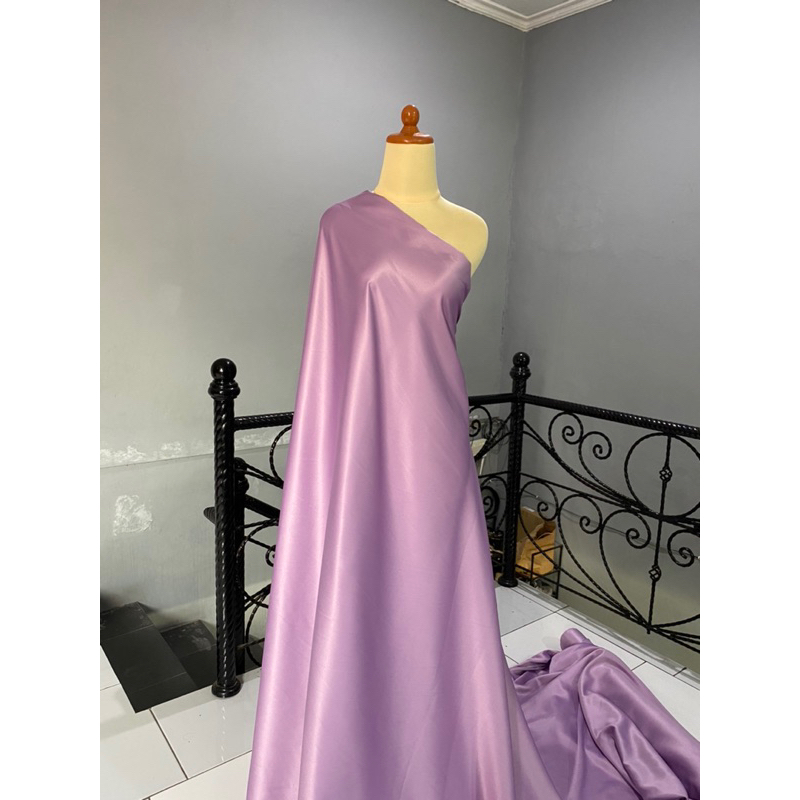 Kain Dasar Satin Saten Silk Velvet Premium Furing Kebaya Dress Bridesmaid Gamis Warna Ungu Lilac