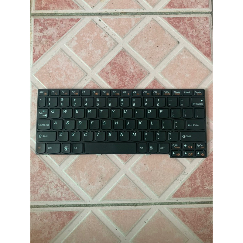 Keyboard Laptop Lenovo IdeaPad E10-30 S205 S10-3 S10-3S S110 S100