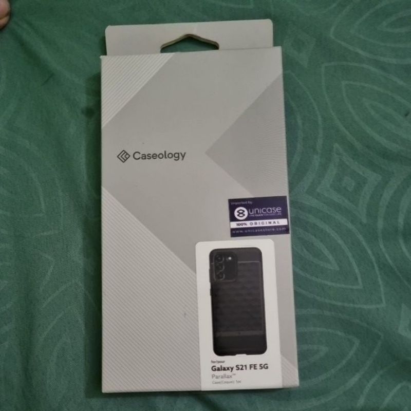 Case Samsung Galaxy S21 FE Caseology Parallax Hybrid Armor Casing - Matte Black