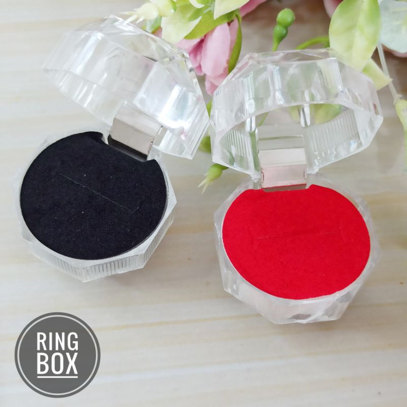 Kotak Cincin acrylic