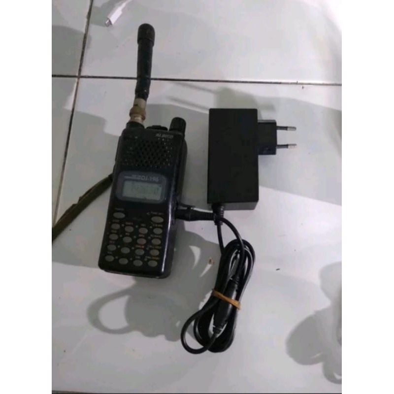 adaptor charger ht DCin charger alinco  DJ195/196