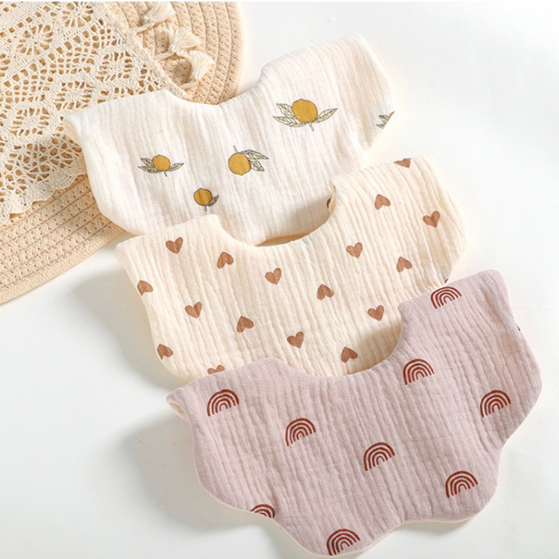 Cloudy muslin bib bayi