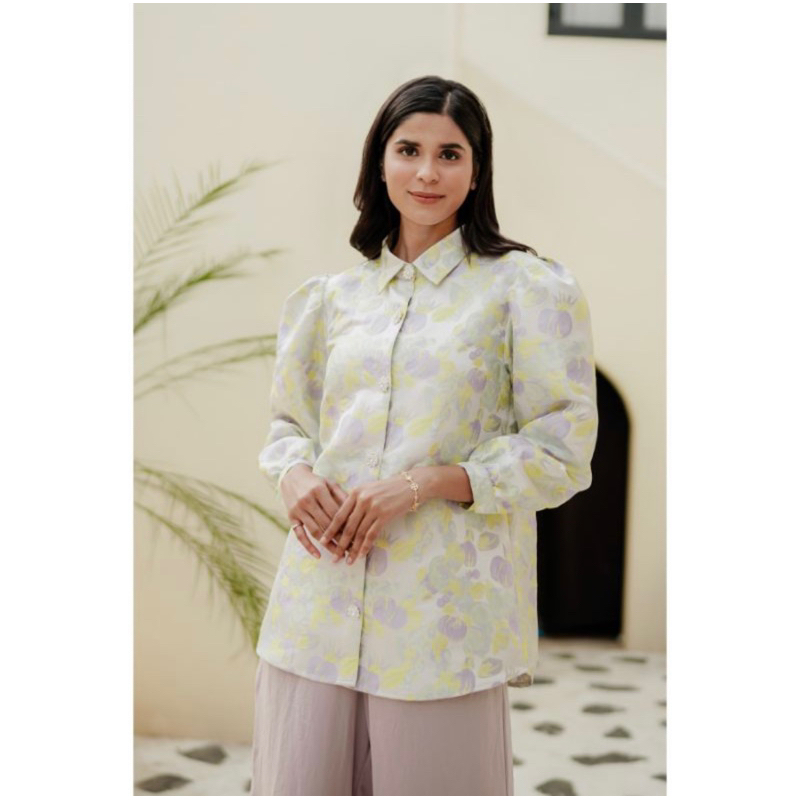 Benang Jarum SALE Sense of Serenity Series Viera Shirt - Lime S